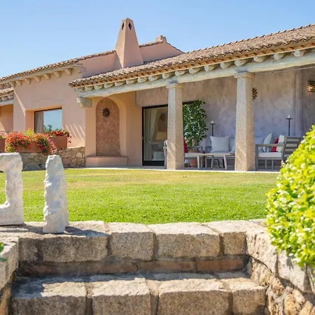 Degli Ulivi Villa